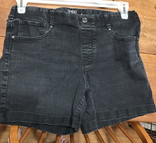 time and tru black denim shorts Size 8-10. Used But In Great Shape - Picture 5 of 8