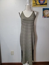 NWT Melloday Womens Striped Double V Rib Texture Sleeveless Midi Dress Medium