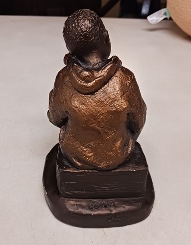 Vintage Austin Sculpture Boy Holding His Dog Echila - Picture 8 of 9
