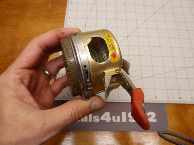 Moulinet de pêche à la mouche automatique Perrine modèle n°80. Le