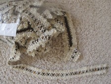 Trim - Craft & Artist Supplies > Sewing > Embellishments > Trims 10.50m - New