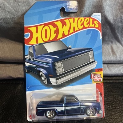 Hot Wheels Chevy Silverado Super Treasure Hunt Q Case cracked blister