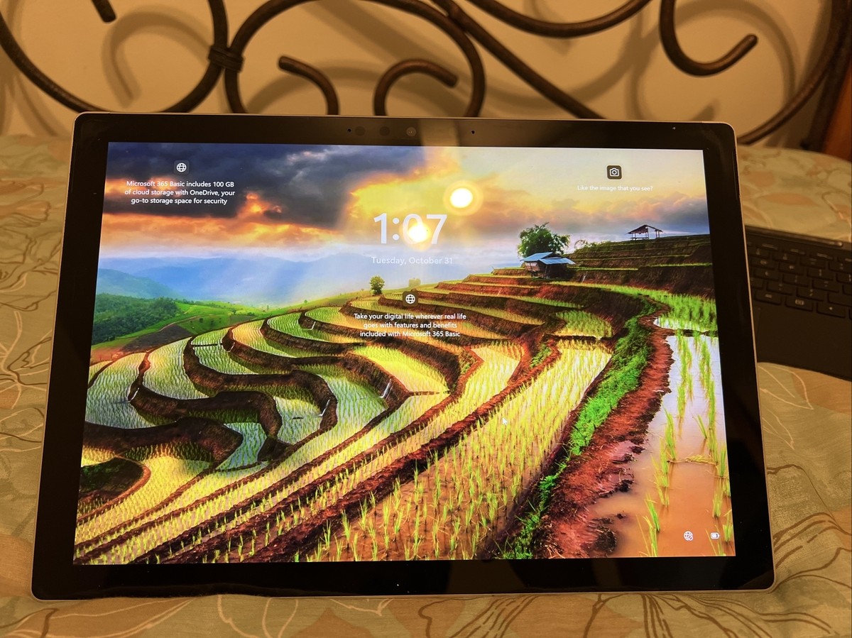 中古美品 1866 Surface Pro 7 i3-1005G1 元箱付き Microsoft Surface Pro 7 1866 - i3-1005G1 CPU 4GB RAM 128GB