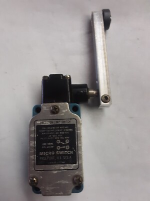 Micro Switch With 4'' Arm With Roller. (nos)