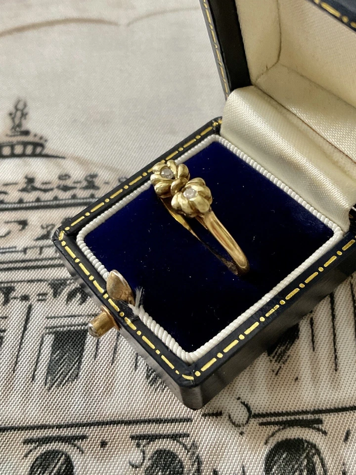 DIAMANT, OR JAUNE ET VERT DE 18k 750, BELLE BAGUE ANCIENNE, POINÇON  - Photo 3/4