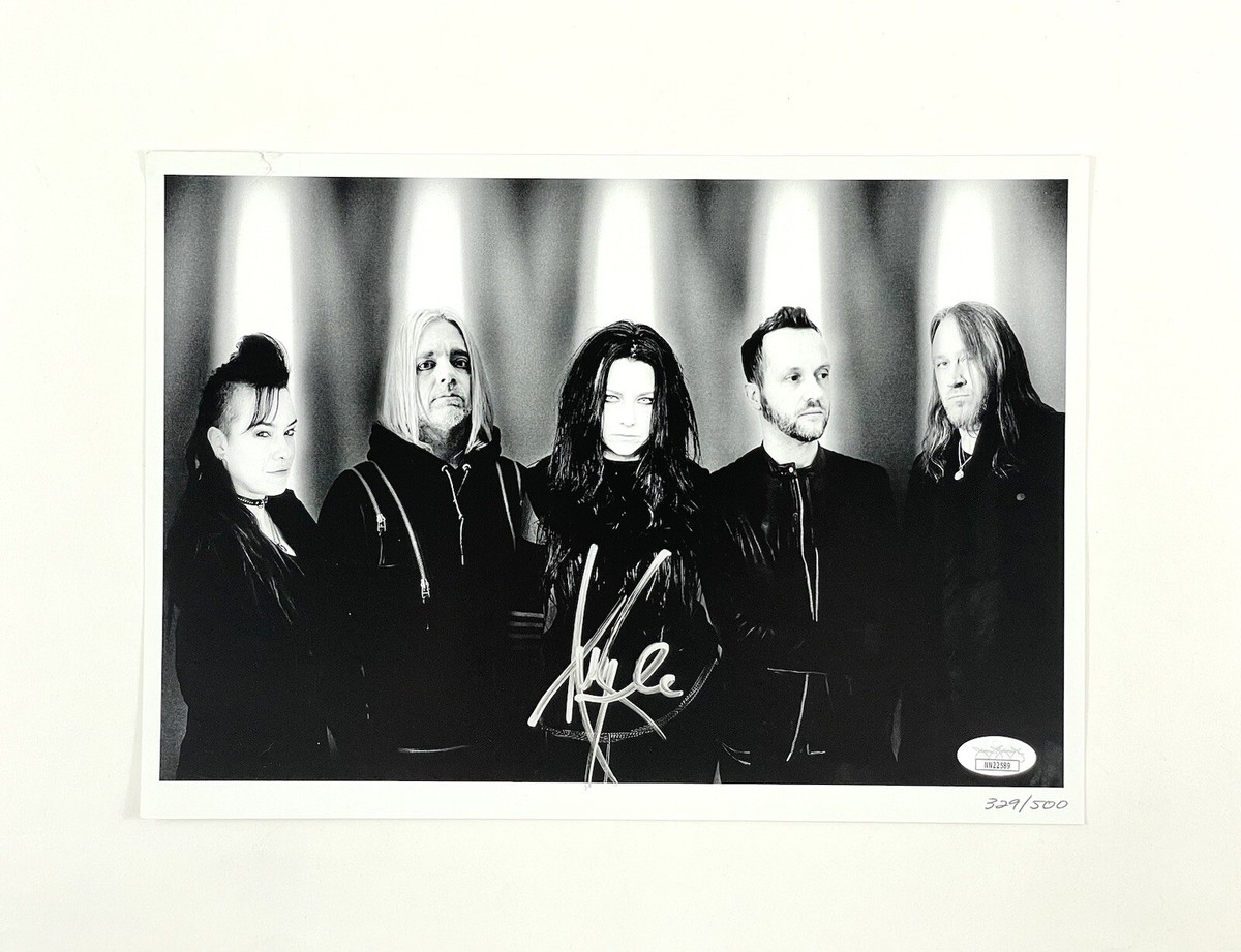 Evanescence Amy Lee Signed Limited Edition 8x12 Photo JSA