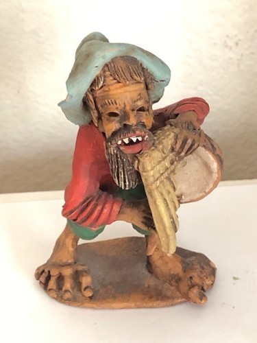 Peruvian Folk Art Antiqued Musician of the Andes 4"  Cuzco Figurine