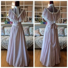 Vintage Victorian Wedding Dress High Neck Tiered Ruffled Satin Bow Bridal Gowns