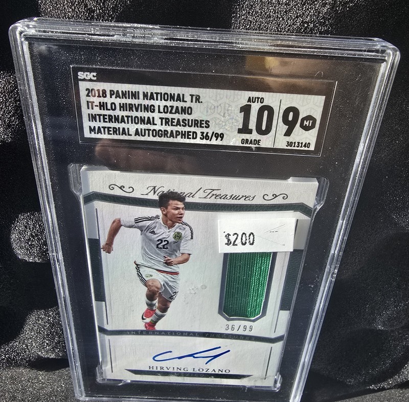 Hirving lozano /99 on card patch auto 2018 national treasures Mexico San Diego 