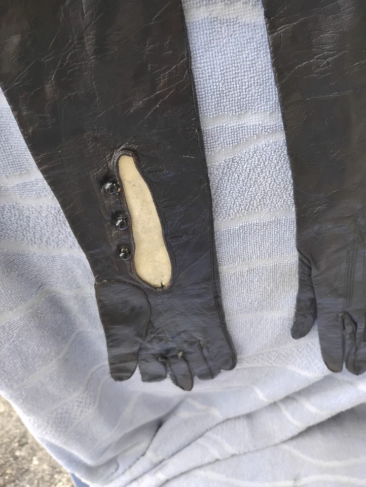 Guantes de cuero para niños 21 en negro. Brazalete de zorro negro Opera 4 pulgadas talla 7,5. bonito vintage Foto 4 de 4