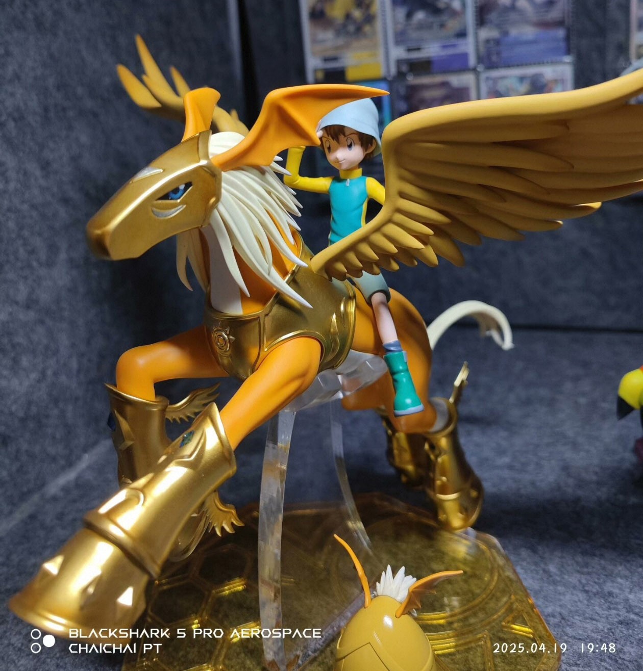 Figura Modelo Digimon Estudio DMX Resina Takaishi Takeru Pegasmon 24 cm