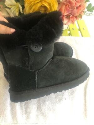 UGG 5803 BLACK BAILEY BUTTON WOMEN'S BOOTS SIZE 8 (ugg 100 | eBay