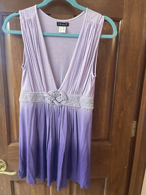 VENUS SLEEVELESS LOW CUT TOP SZ X-SMALL PRE OWNED