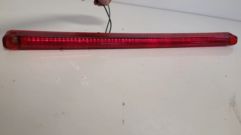 Tercera luz trasera de freno OEM Honda Civic Del Sol 1993-1997 Foto 3 de 4