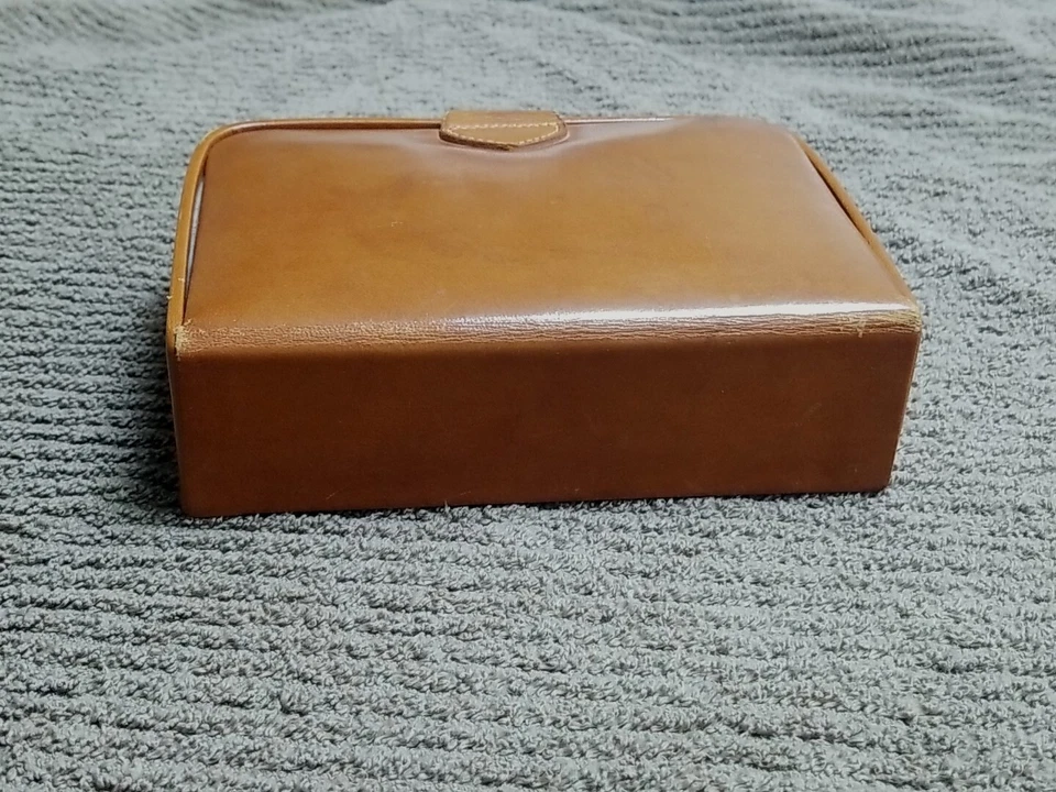 Sheldon California Saddle Leather,  Brown Travel Case Dresser Valet King Of Cool - Image 3 of 4