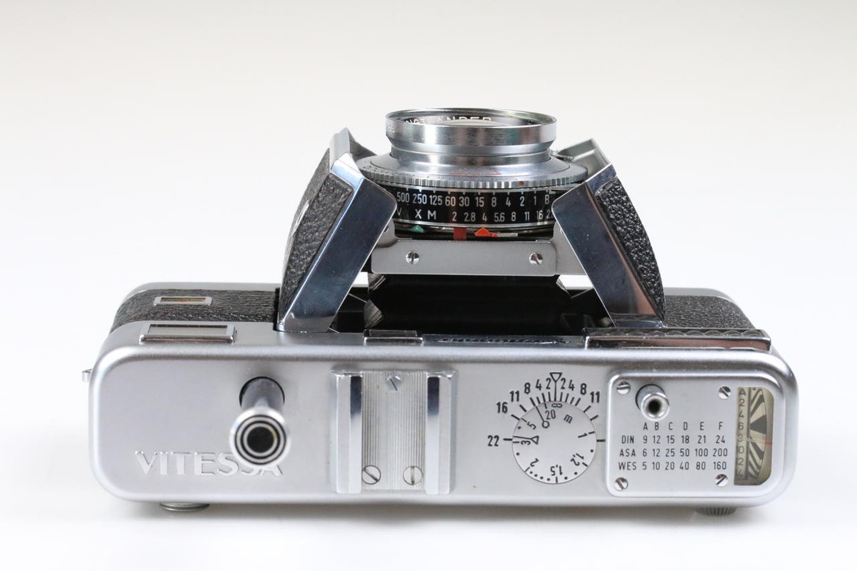 VOIGTLÄNDER Vitessa L mit Ultron 50mm f/2,0 - SNr: 1588492
