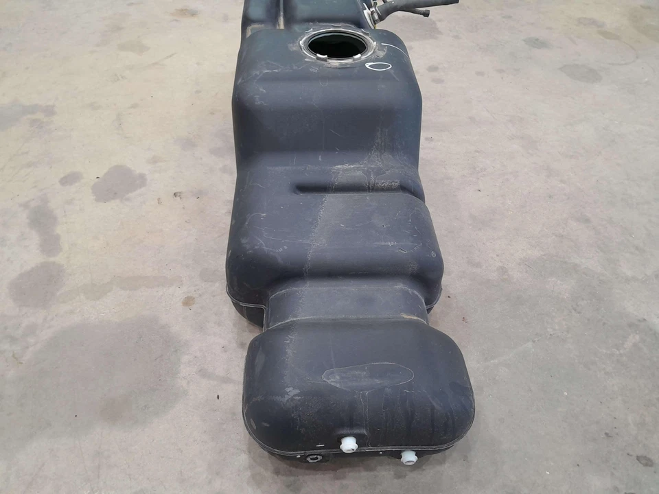 Nissan Armada Flex 2007-2015 tanque de combustible tanque de combustible conjunto OEM 17202ZH000 Foto 4 de 4