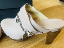 Marc Cain NEU Schuhe Clogs Echtleder Nieten Kette Taupe Gr. 37