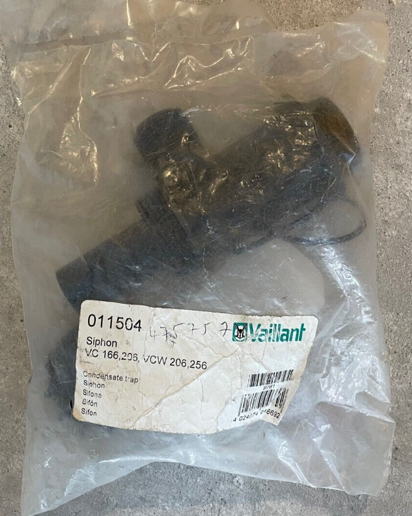 Vaillant ecoMAX VUW 236 286 E Condensate Trap Siphon 011504 New Genuine