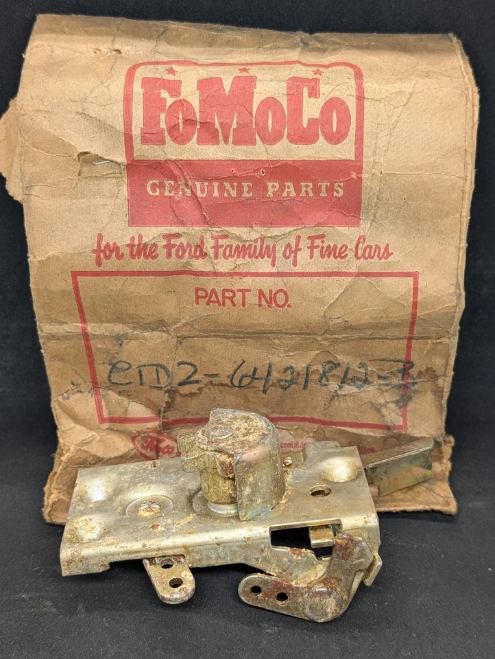 Nuevo de Lote Antiguo 1960 1961 1962 Ford Falcon Mercury Comet RH Cerradura Puerta Cerradura Conjunto Foto 2 de 4