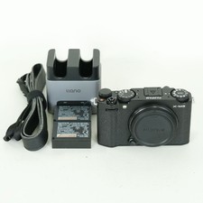 FUJIFILM X-M5 Body Black X Mount w/ 582 Shutters 371595