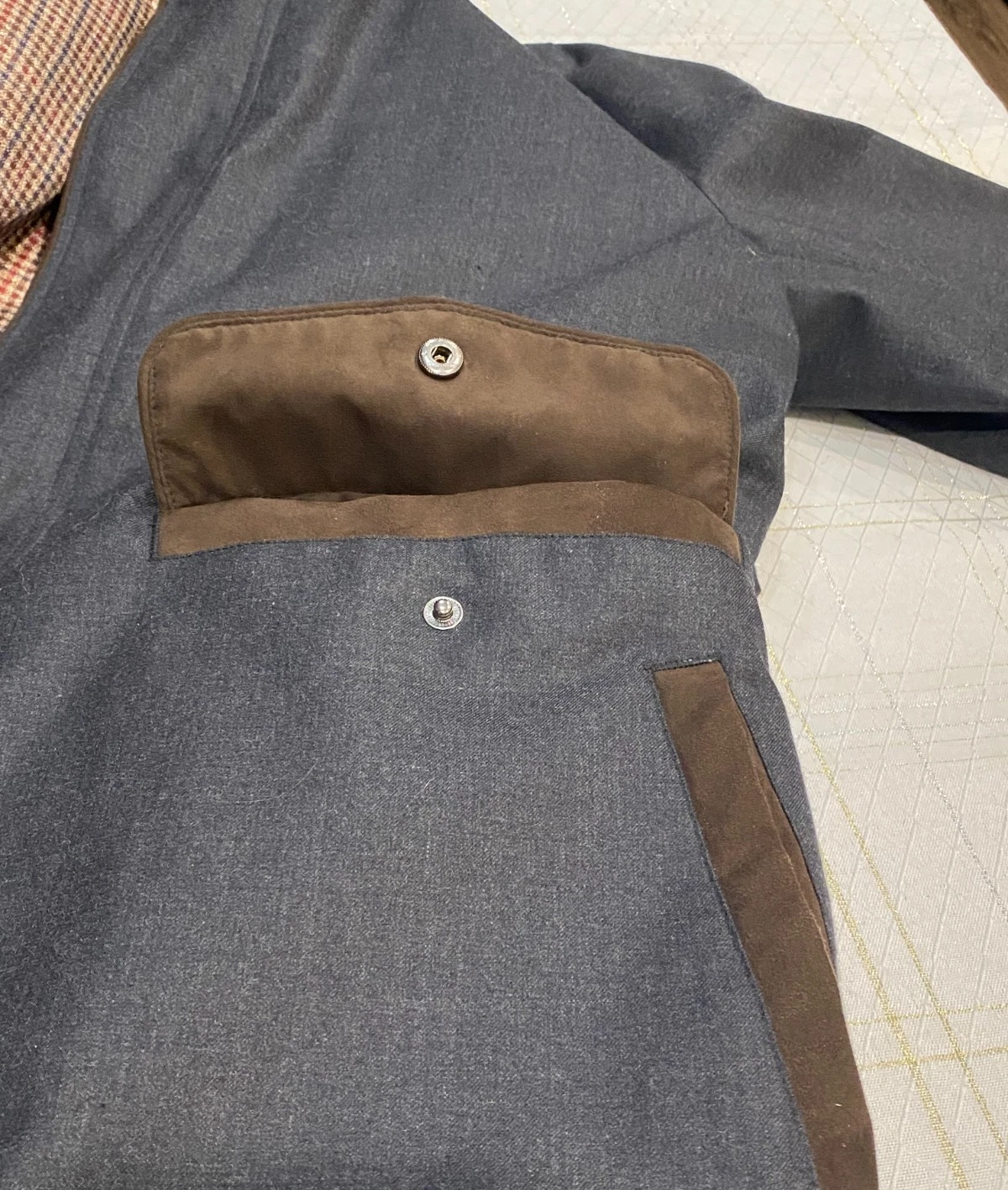 Johnston & Murphy  (Men's LRG.)  Wool  Blend Front Zip/Snap Coat - EUC !! image 10