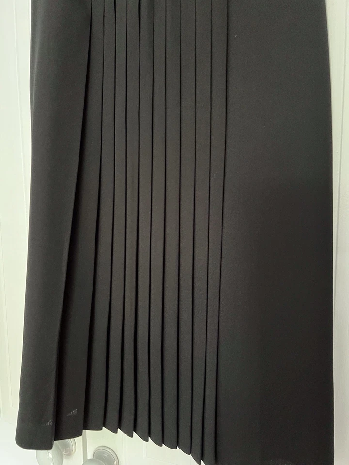 Windsmoor Size 8 Black Lined Midi Skirt With Pleated Panel Back And Front - Image 4 of 4