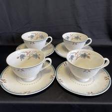 Royal Doulton Old Colony TC1005 Set Of 4 Tea Cups & Saucers Footed -Ex Condition