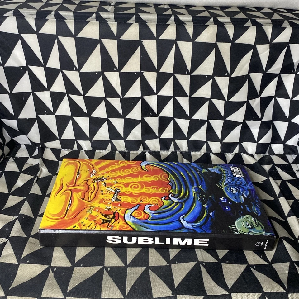 Sublime Everything Under the Sun Exclusive Tall case & Booklet Only (no Discs) - Image 2 of 4