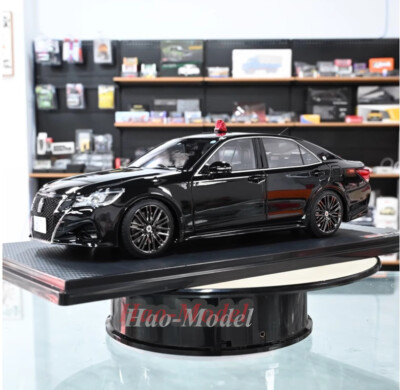 IG 1:18 Toyota Crown GRS214 Resin Model Car Diecast Hobby