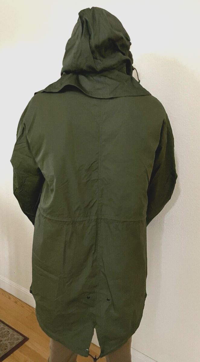 MINT CONDITION SIZE MEDIUM U.S.G.I. MOD M-65 FISHTAIL PARKA W