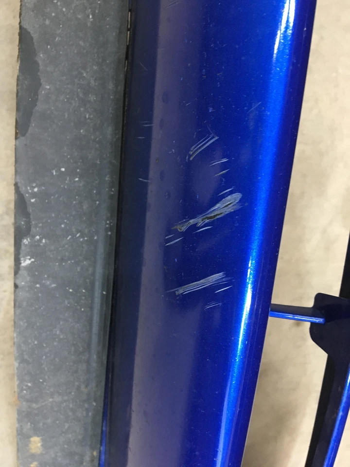 15 NISSAN VERSA Front Bumper Assy. Foto 3 de 4