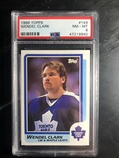 1986 Topps #149 Wendel Clark RC PSA 8 Toronto Maple Leafs