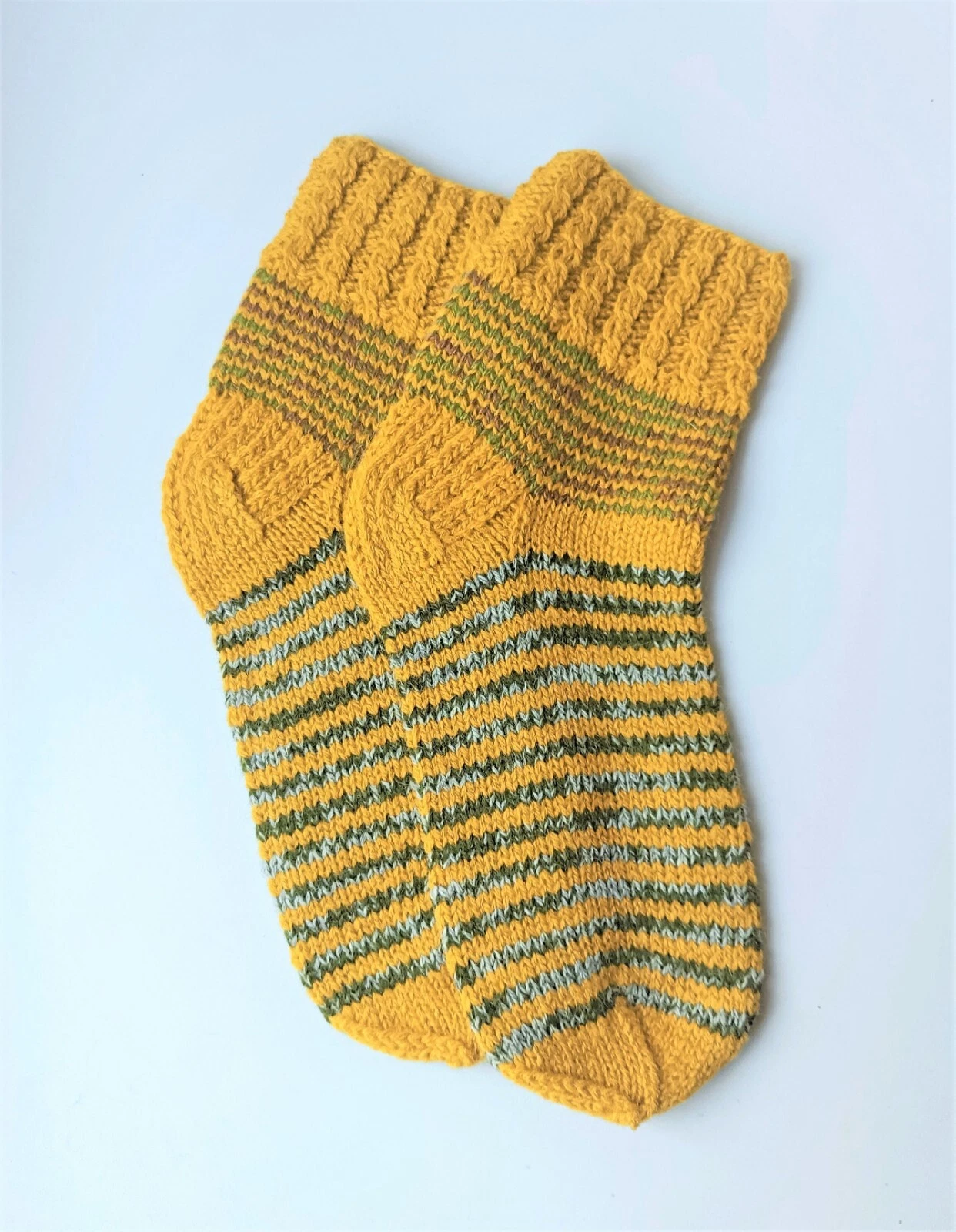 Size 10 1/2 - 12 women 9 1/2 - 11 men US / 43 - 44 EU hand knitted wool socks