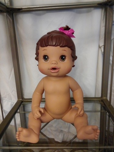 2008 Hasbro Baby Alive Drink and Wet African American Baby Doll - Picture 6 of 6