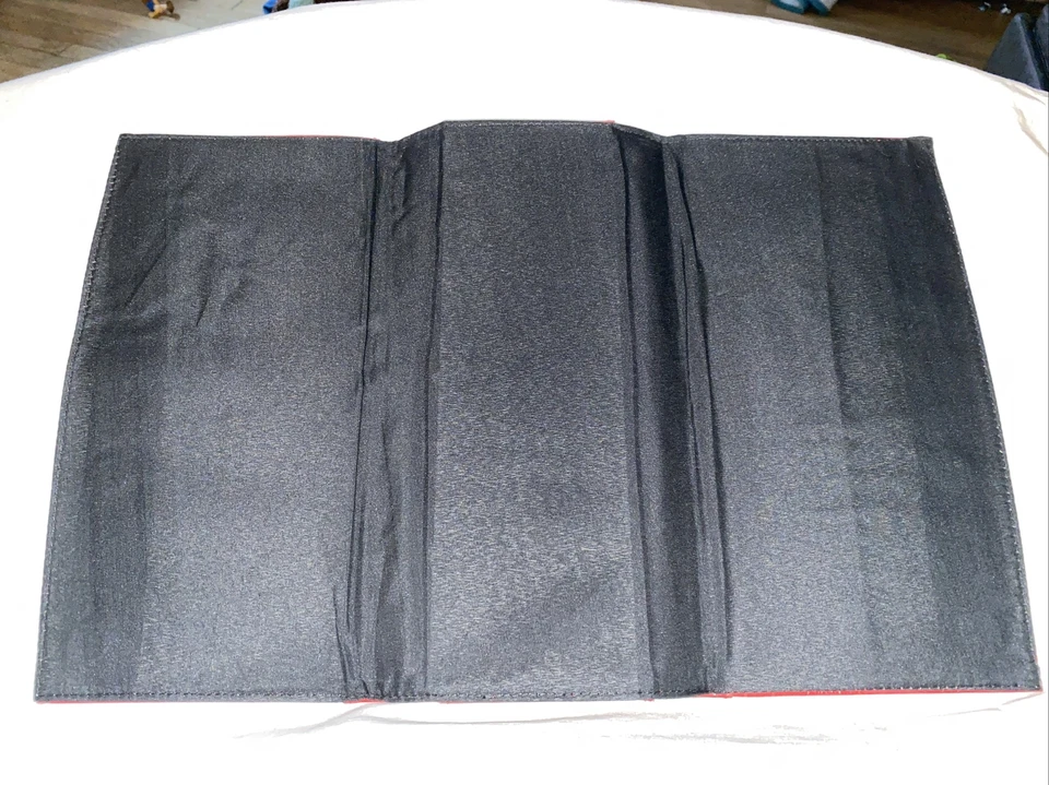 Hebilla Miche Classic con estampado de serpiente roja Foto 3 de 3