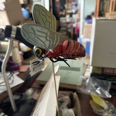 Vtg Bee Garden ONE Bumble Bee Insect Craft Flower NEW 4  Long 3.5  Wings
