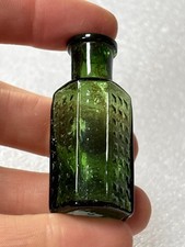 61066 Old Vintage Antique Glass Poison Bottle Green Towers Patent NTB 2dram