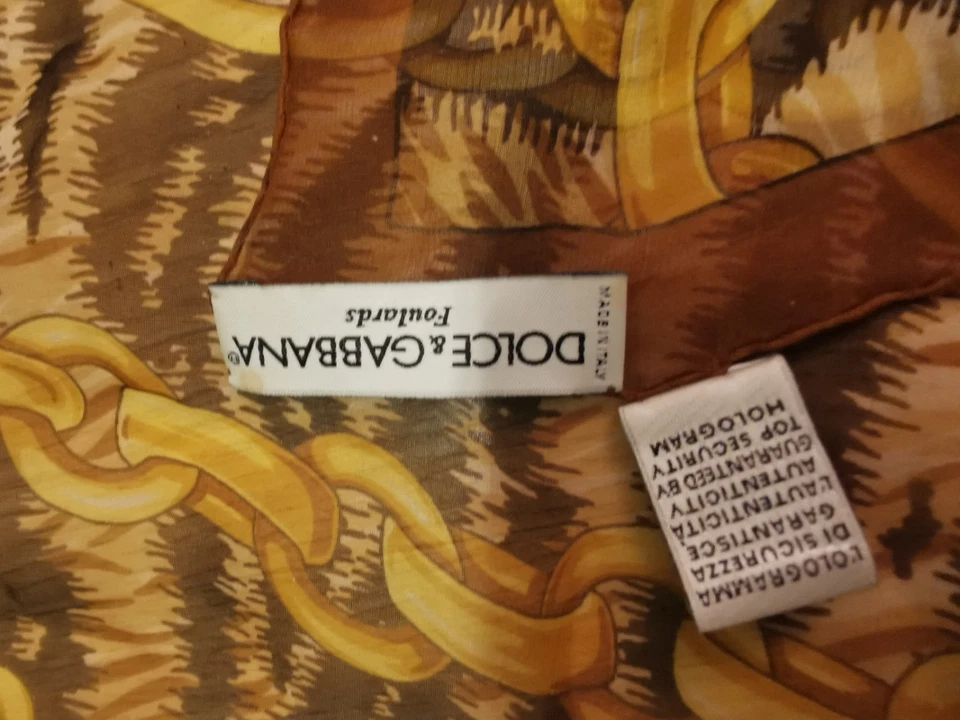 Dolce & Gabbana Foulards 100% Seta Silk Square Scarf 32" Brown Chain Print - Image 4 of 4