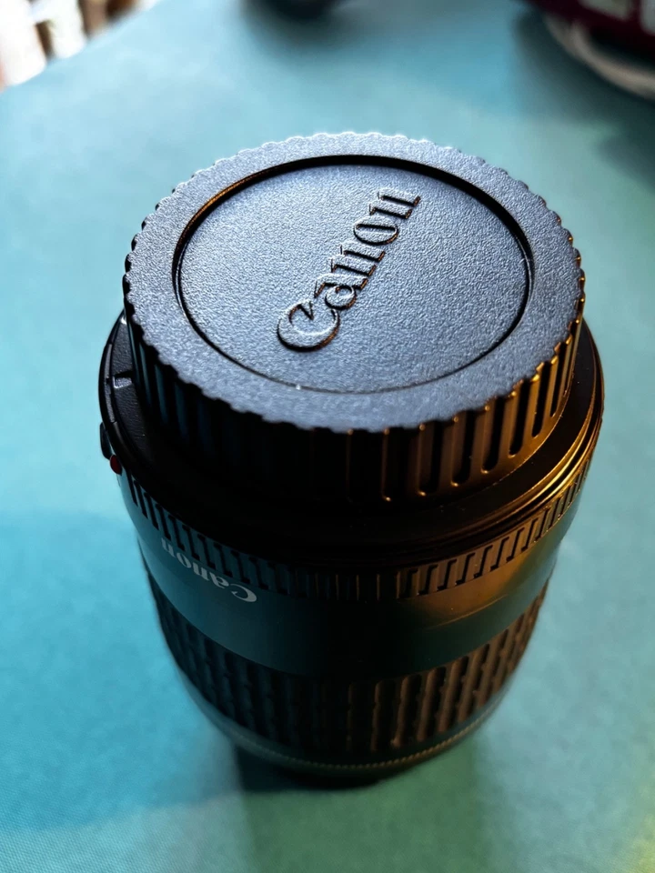 Canon EF 80-200mm F/4.5-5.6 USM Zoom Lens - Image 3 of 4