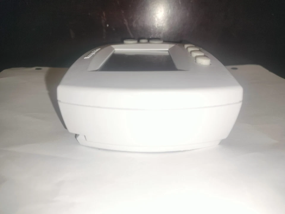 New Open Box Honeywell Home RTH6580WF White 7 Day Programmable Wi-Fi Thermostat - Image 4 of 4