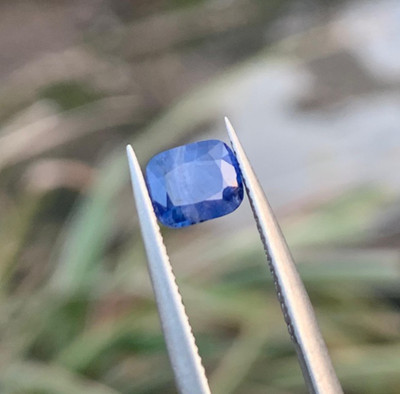 0.60 ct 5.5*4.5*2mm top quality natural blue saphire loose gemstone from kash