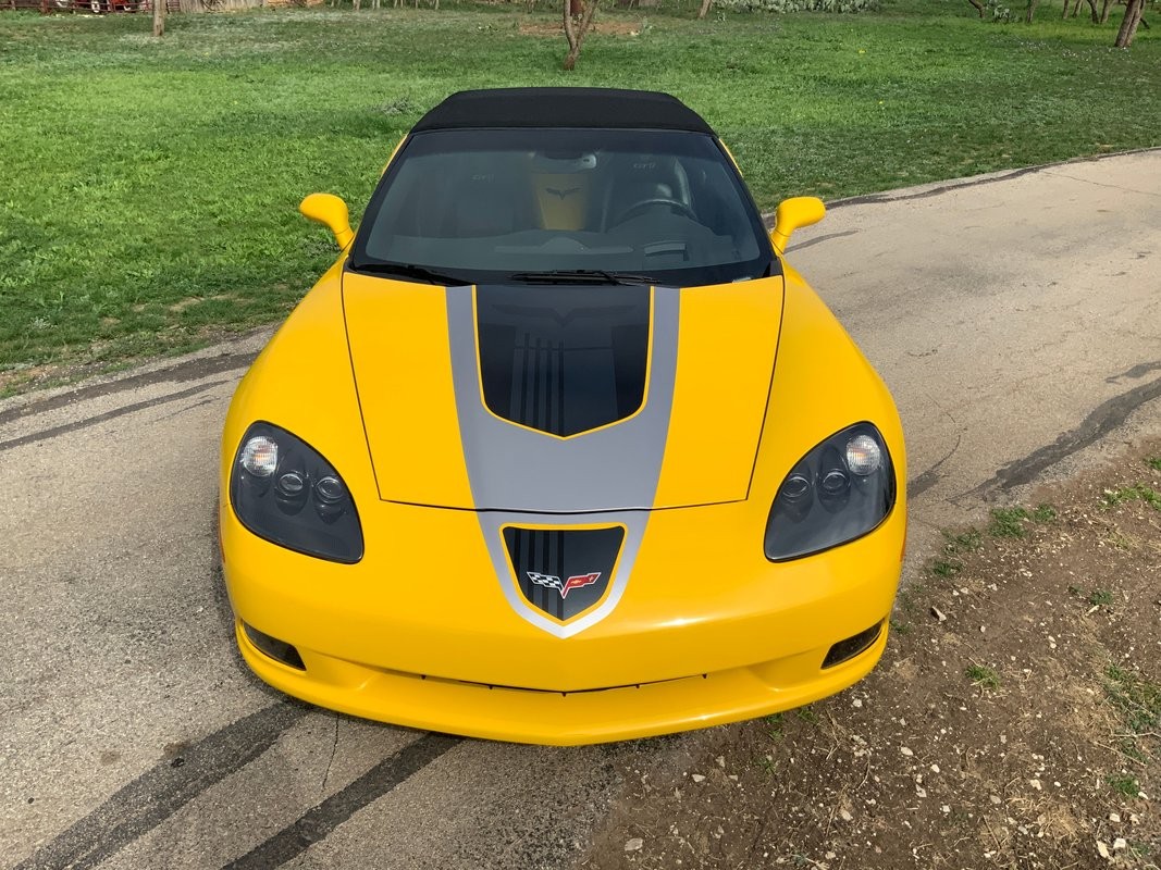 2009 Velocity Yellow Chevrolet Corvette   | C6 Corvette Photo 9