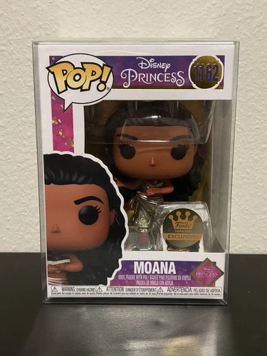 NEW! Disney Princess Funko 1162 Gold Moana with Pin Funko Shop Exclusive!