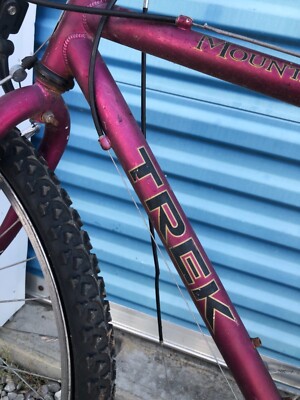 Cadre VTT Vintage Trix Wind Années 90 - Taille 44x55 Cm, Roues 26", Acier, Rouge