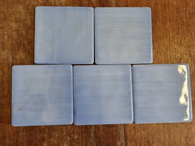 5 Stück handgefertigte 98 mm Quadrat x 6 mm Dicke sehr hellblaue portugiesische Keramikfliesen