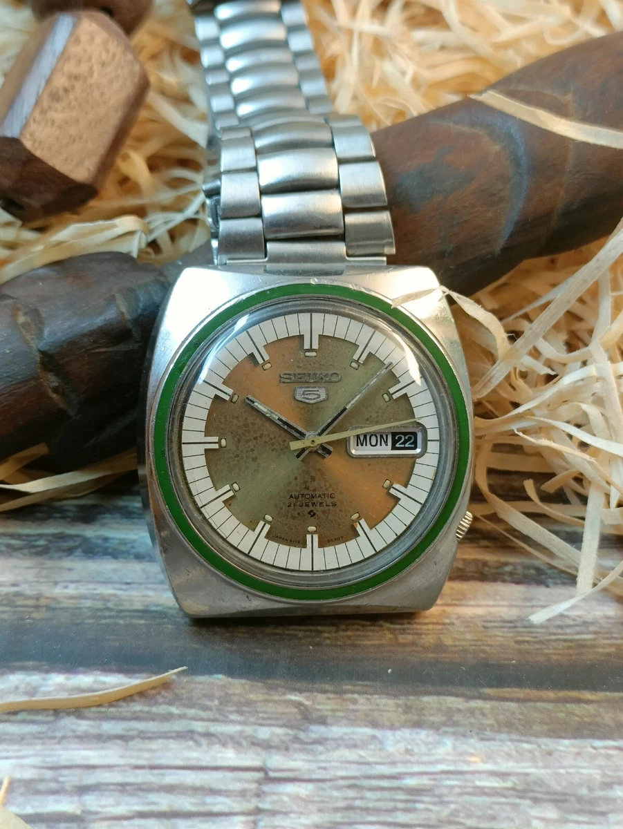 Vintage seiko 5 hotsell automatic 21 jewels