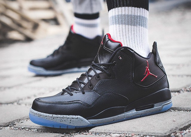 nike air jordan courtside 23 bred