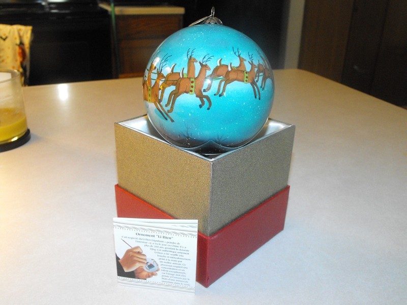 2015 Li Bien Reverse Painted Christmas Ornament Santa in Box