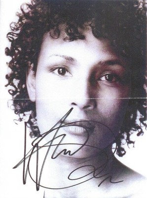 WARIS DIRIE - Somali Model & Social Activist - Autograph Picture